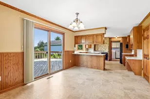 W284N3580 Old North Shore Dr, Delafield, WI 53072 - Photo 13