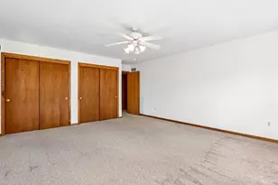 W284N3580 Old North Shore Dr, Delafield, WI 53072 - Photo 41