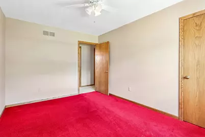 W284N3580  Old North Shore Dr, Delafield, WI 53072 - Photo 31