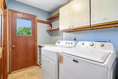 W284N3580  Old North Shore Dr, Delafield, WI 53072 - Photo 29