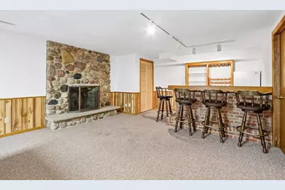 W284N3580  Old North Shore Dr, Delafield, WI 53072 - Photo 57