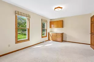 W284N3580 Old North Shore Dr, Delafield, WI 53072 - Photo 21