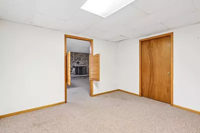 W284N3580  Old North Shore Dr, Delafield, WI 53072 - Photo 51