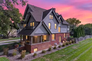 3223 W Highland Blvd, Milwaukee, WI 53208 - Photo 3