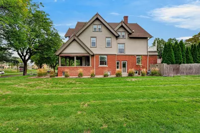 3223 W Highland Blvd, Milwaukee, WI 53208 - Photo 7