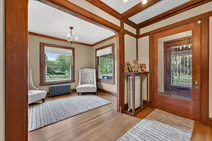 3223 W Highland Blvd, Milwaukee, WI 53208 - Photo 9