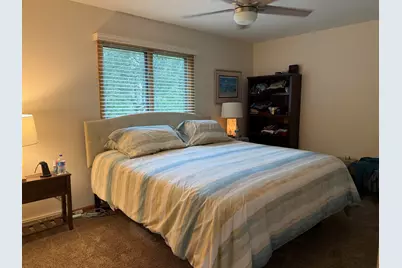 732  Sunnyview Dr, Racine, WI 53406 - Photo 5