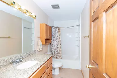 713  Oxford Dr, Hartland, WI 53029 - Photo 17