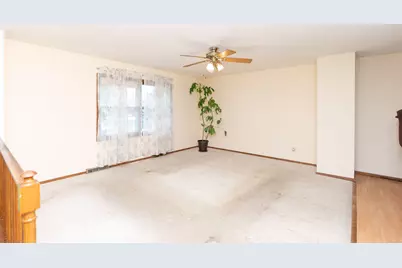713  Oxford Dr, Hartland, WI 53029 - Photo 7