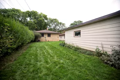3115 S 95th St, Milwaukee, WI 53227 - Photo 17