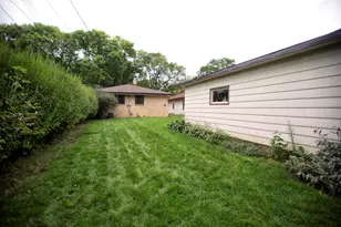 3115 S 95th St, Milwaukee, WI 53227 - Photo 17