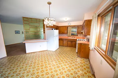 3115 S 95th St, Milwaukee, WI 53227 - Photo 7