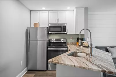 111  Center St #302, Lake Geneva, WI 53147 - Photo 5