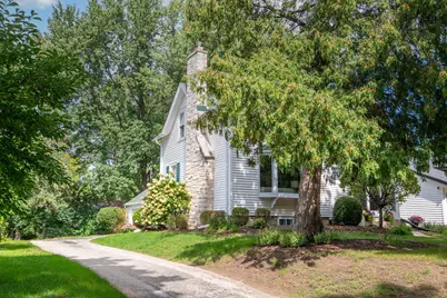 7902  Stickney Ave, Wauwatosa, WI 53213 - Photo 33