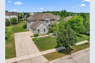 700  Creekwood Dr, West Bend, WI 53095 - Photo 51