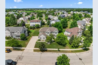 700  Creekwood Dr, West Bend, WI 53095 - Photo 53