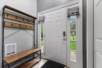 996  Bedford Ct #202, Racine, WI 53406 - Photo 3