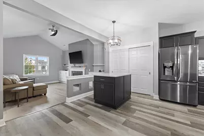 996  Bedford Ct #202, Racine, WI 53406 - Photo 9