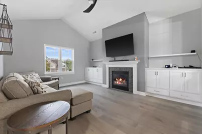 996  Bedford Ct #202, Racine, WI 53406 - Photo 13