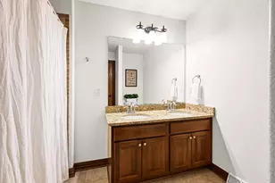 N25W27171 Orchard Ln, Pewaukee, WI 53072 - Photo 29