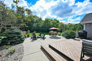 N25W27171 Orchard Ln, Pewaukee, WI 53072 - Photo 41
