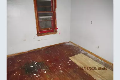 2424 W Maple St, Milwaukee, WI 53204 - Photo 9