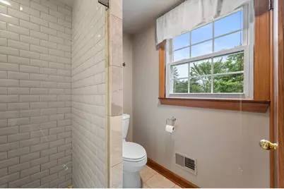 16040  Siesta Ln, Brookfield, WI 53005 - Photo 47