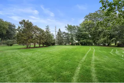 16040  Siesta Ln, Brookfield, WI 53005 - Photo 57
