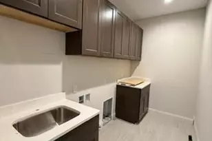 611 Talbots Woods Ct, Dousman, WI 53118 - Photo 7