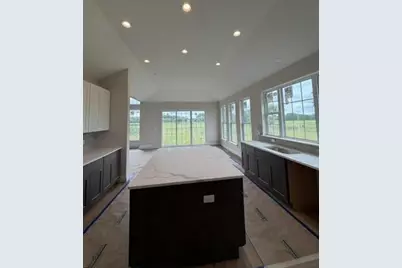 611  Talbots Woods Ct, Dousman, WI 53118 - Photo 5