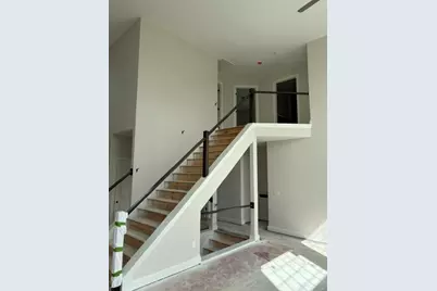 611  Talbots Woods Ct, Dousman, WI 53118 - Photo 3