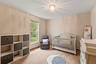 622 Hickory Hollow Rd, Racine, WI 53185 - Photo 21
