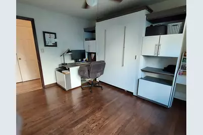 1027 W Shaker Cir, Mequon, WI 53092 - Photo 17