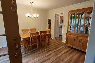 1027 W Shaker Cir, Mequon, WI 53092 - Photo 7