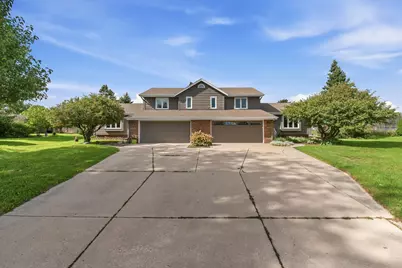8597 N Meadowside Ct, Brown Deer, WI 53223 - Photo 25