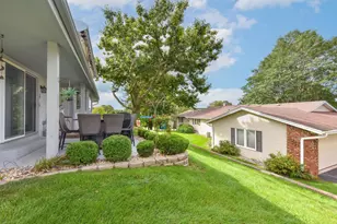 731 Tamarack Dr, West Bend, WI 53095 - Photo 35