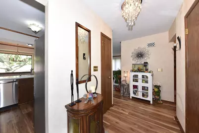 731  Tamarack Dr, West Bend, WI 53095 - Photo 9