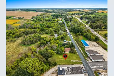 8026  Village Dr, Manitowoc Rapids, WI 54247 - Photo 25