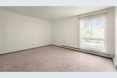 4000 W Rivers Edge Cir #1, Brown Deer, WI 53209 - Photo 17