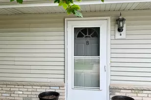 6205 S Creekside Dr, Cudahy, WI 53110 - Photo 1