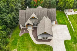 18425 Patti Ln, Brookfield, WI 53045 - Photo 35
