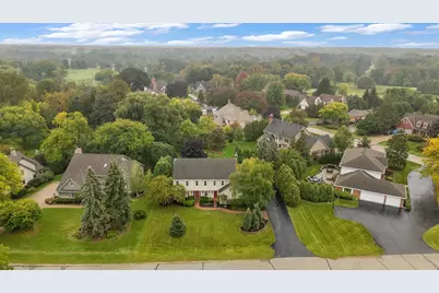 3925 W Sherbrooke Dr, Mequon, WI 53092 - Photo 43