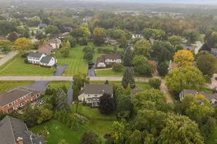 3925 W Sherbrooke Dr, Mequon, WI 53092 - Photo 45