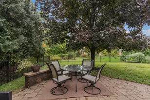 3925 W Sherbrooke Dr, Mequon, WI 53092 - Photo 37