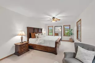 3925 W Sherbrooke Dr, Mequon, WI 53092 - Photo 19