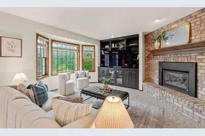3925 W Sherbrooke Dr, Mequon, WI 53092 - Photo 13