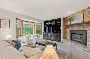 3925 W Sherbrooke Dr, Mequon, WI 53092 - Photo 13