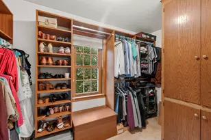 3925 W Sherbrooke Dr, Mequon, WI 53092 - Photo 23