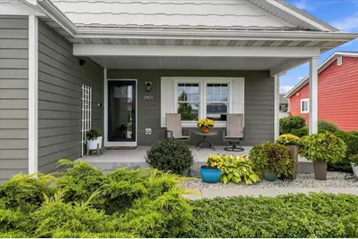 1811  Farm View Dr, Port Washington, WI 53024 - Photo 7