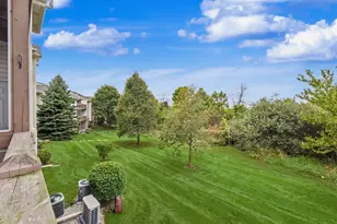 9227 S 54th St, Franklin, WI 53132 - Photo 29